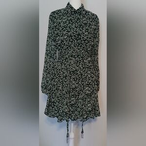 Zara Green and Cream Floral Pattern Long Sleeve Mini-dress